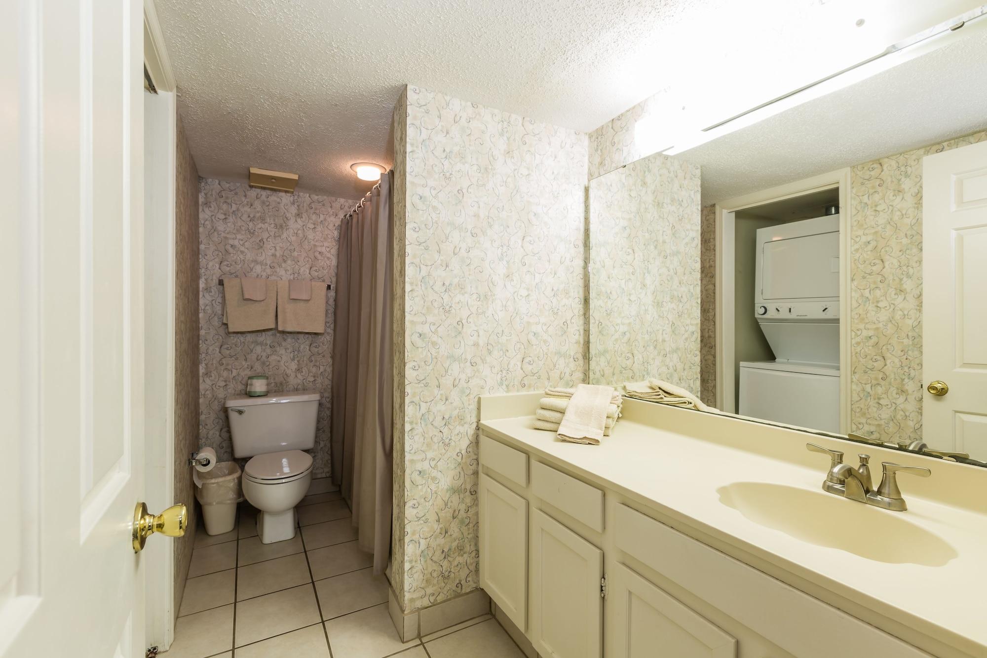 Ocean Towers Resort Atlantic Beach Экстерьер фото