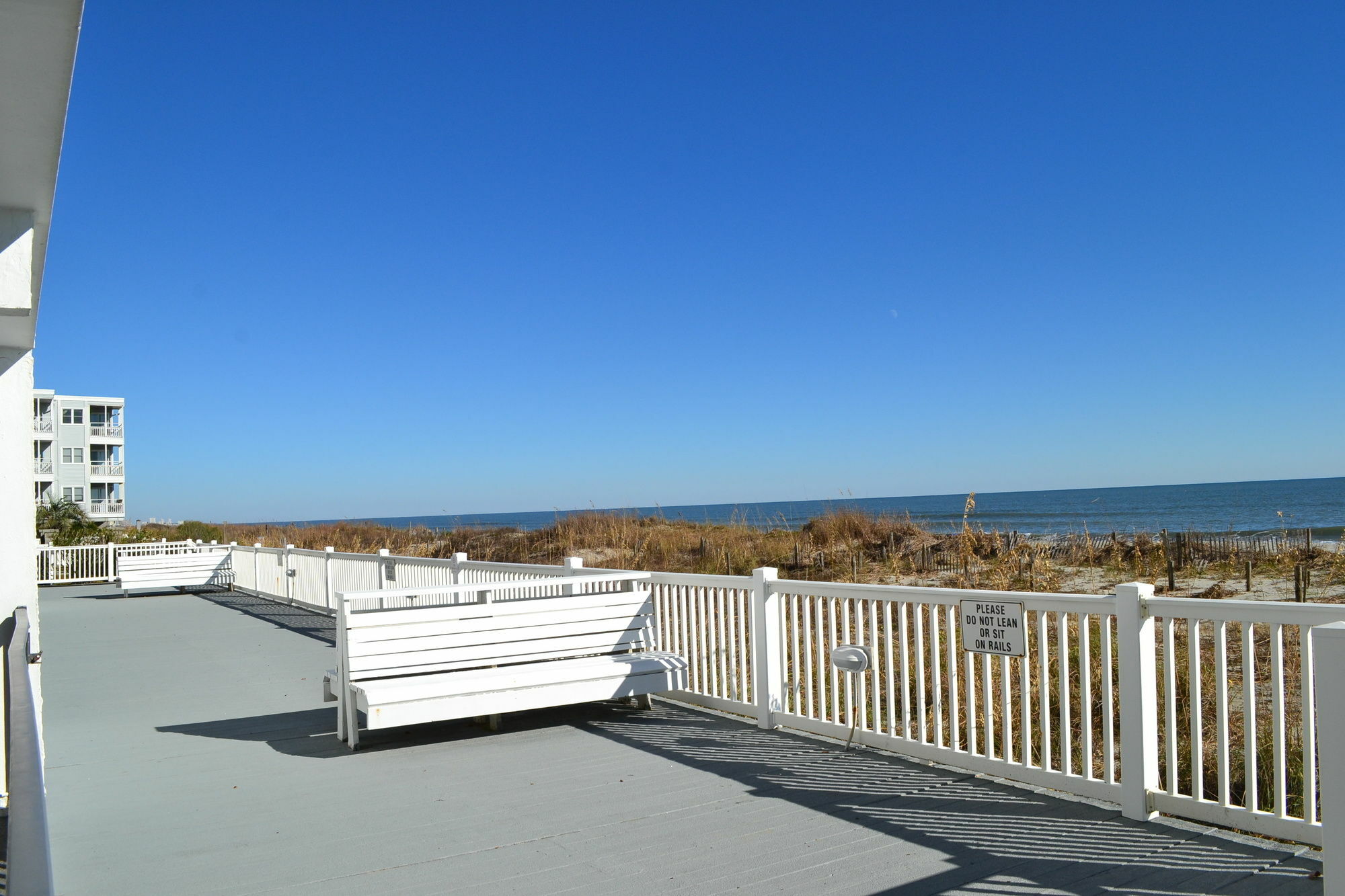 Ocean Towers Resort Atlantic Beach Экстерьер фото