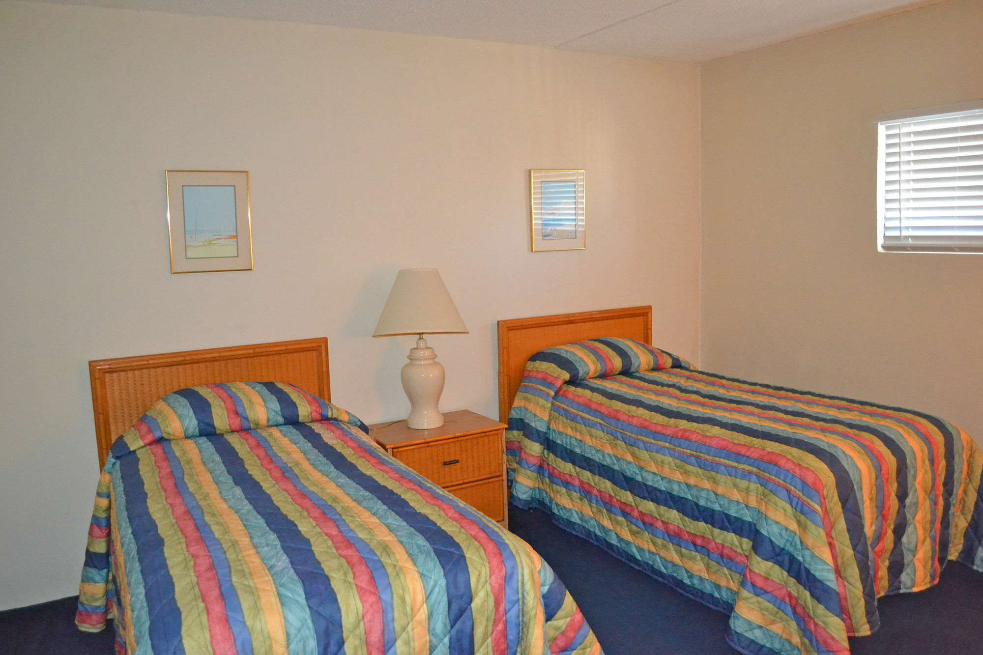 Ocean Towers Resort Atlantic Beach Экстерьер фото