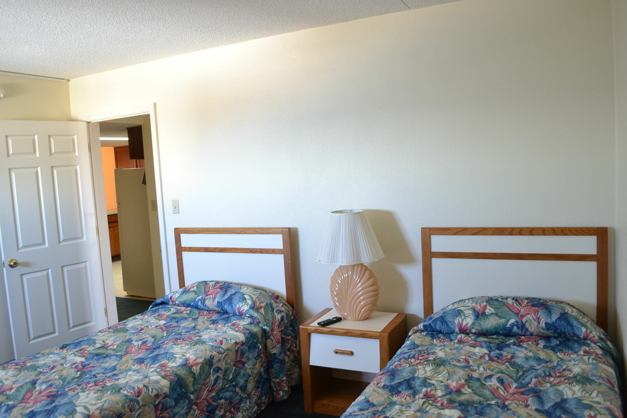 Ocean Towers Resort Atlantic Beach Экстерьер фото
